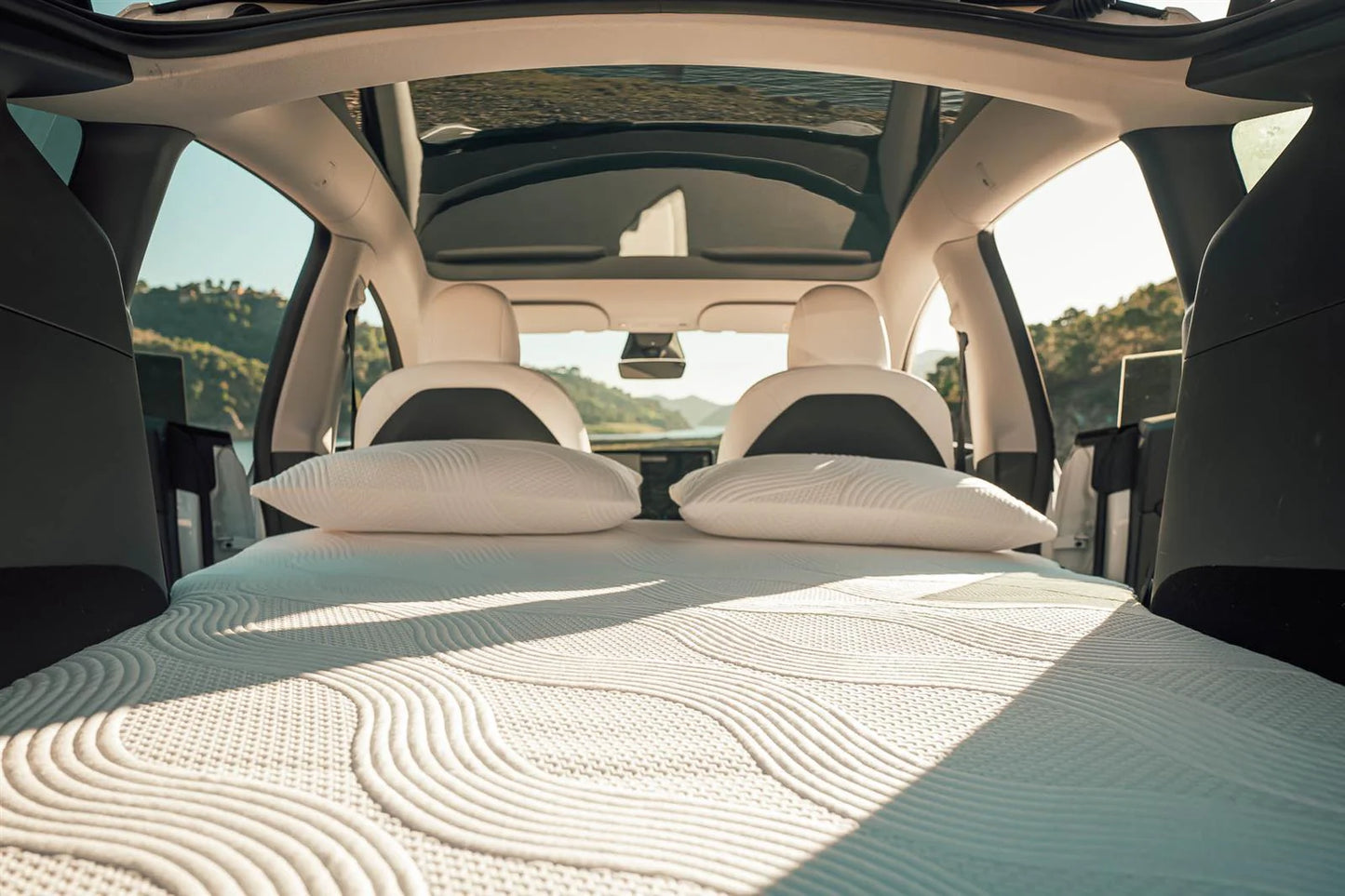 Snuuzu Campingmatras voor de Tesla Model Y
